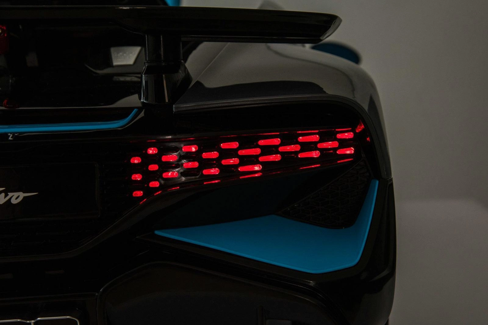 BUGATTI Divo 12V Battery Ride-on Car with Remote Control