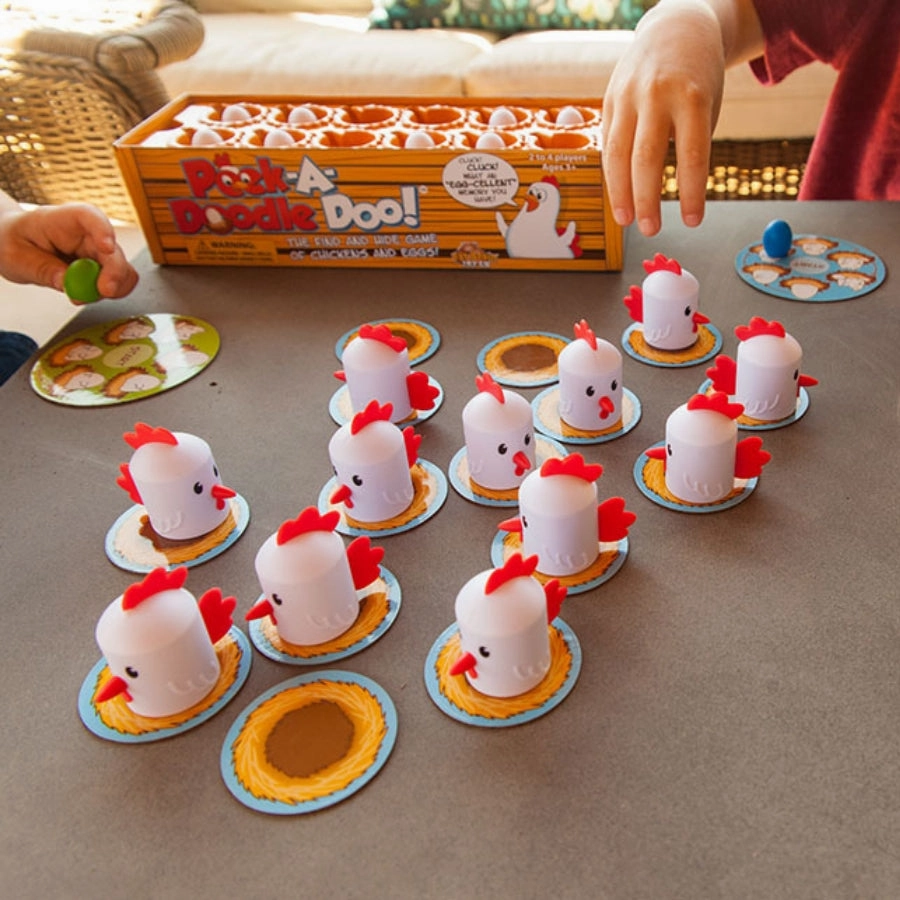 Fat Brain Toy Co - Peek-A-Doodle-Doo Game