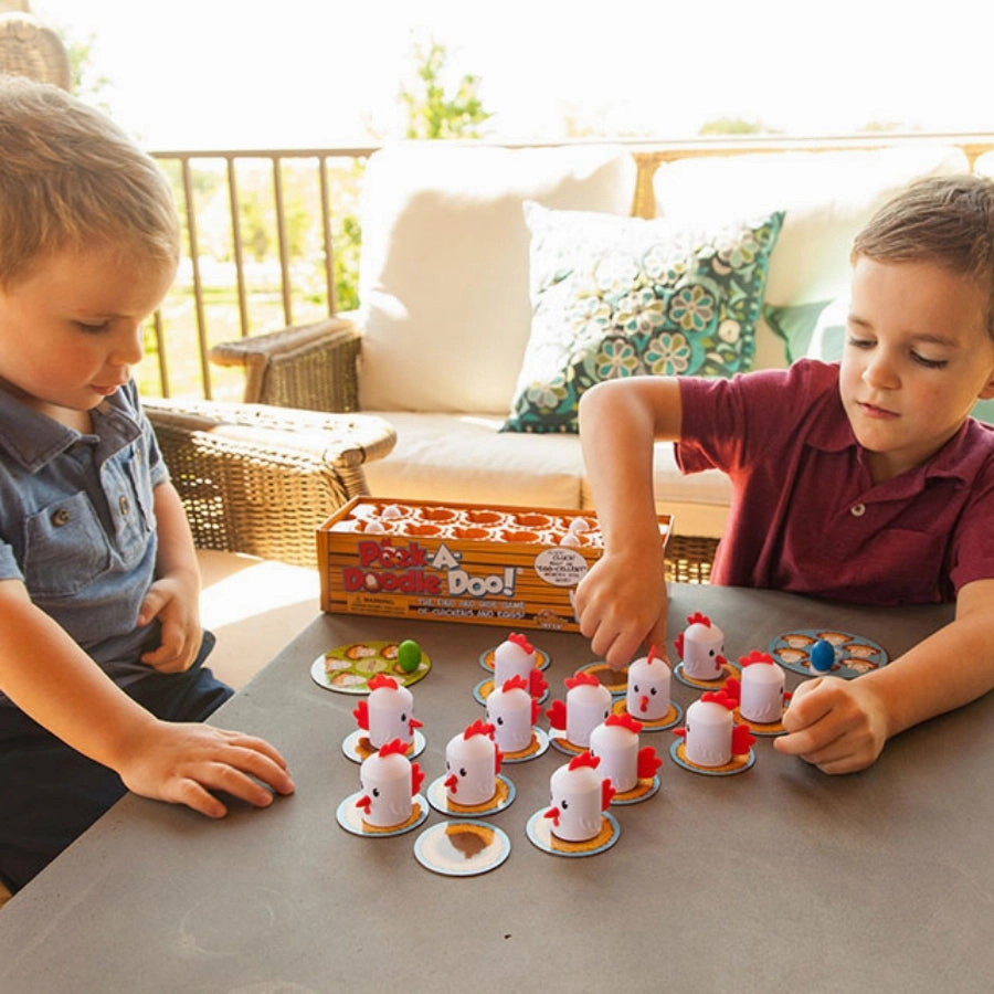 Fat Brain Toy Co - Peek-A-Doodle-Doo Game