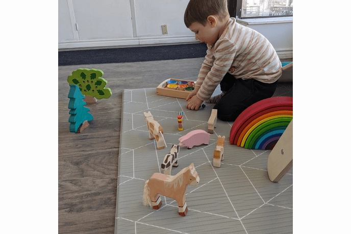 Holztiger Goat