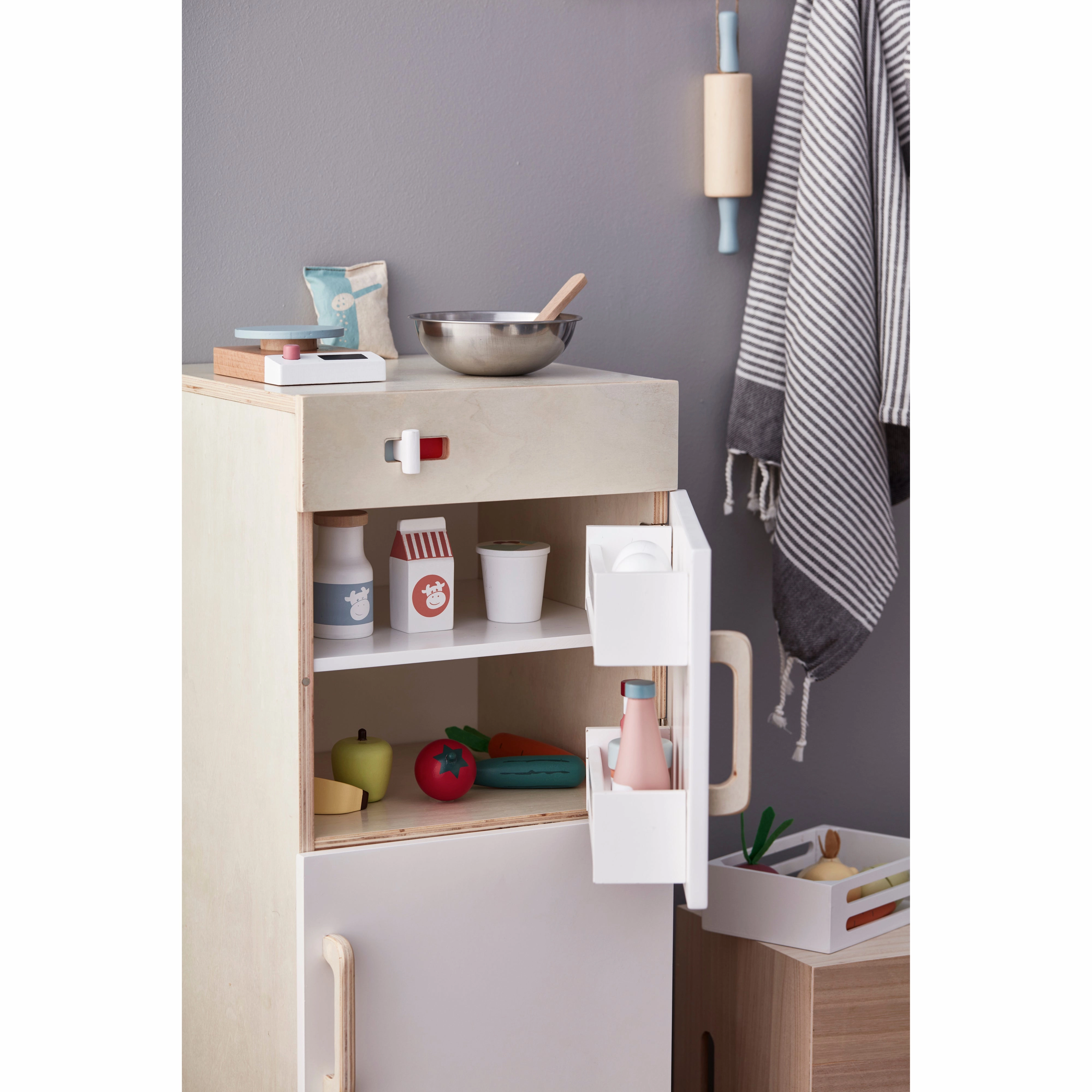 Kid's Concept Fridge & Freezer Kid's Hub