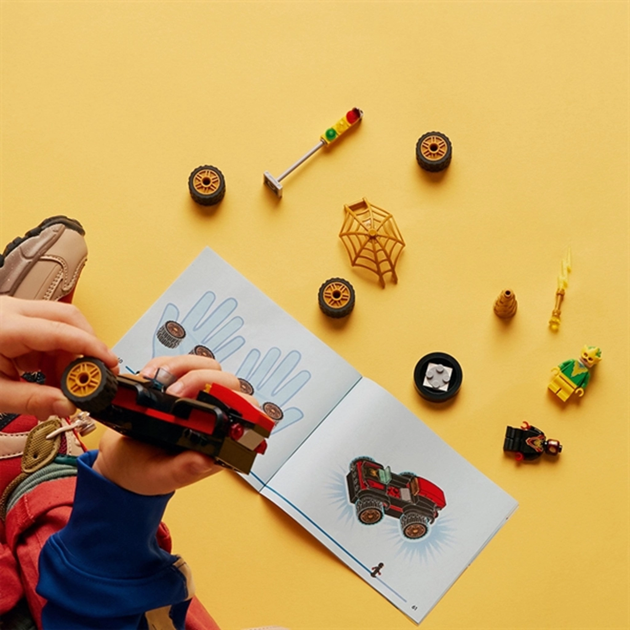 LEGO Marvel Drill Spinner Vehicle