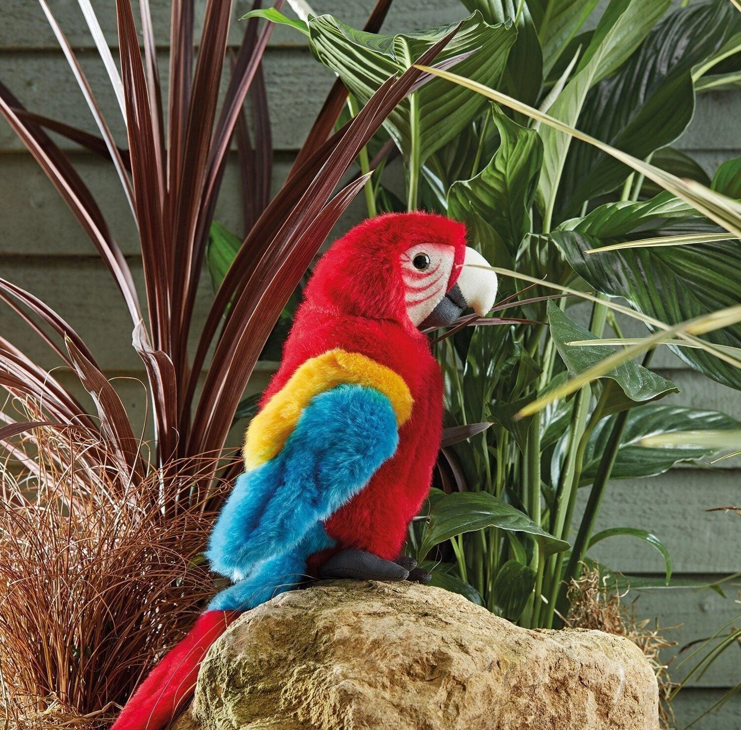 LIVING NATURE AN470 Red Macaw Parrot Soft Toy