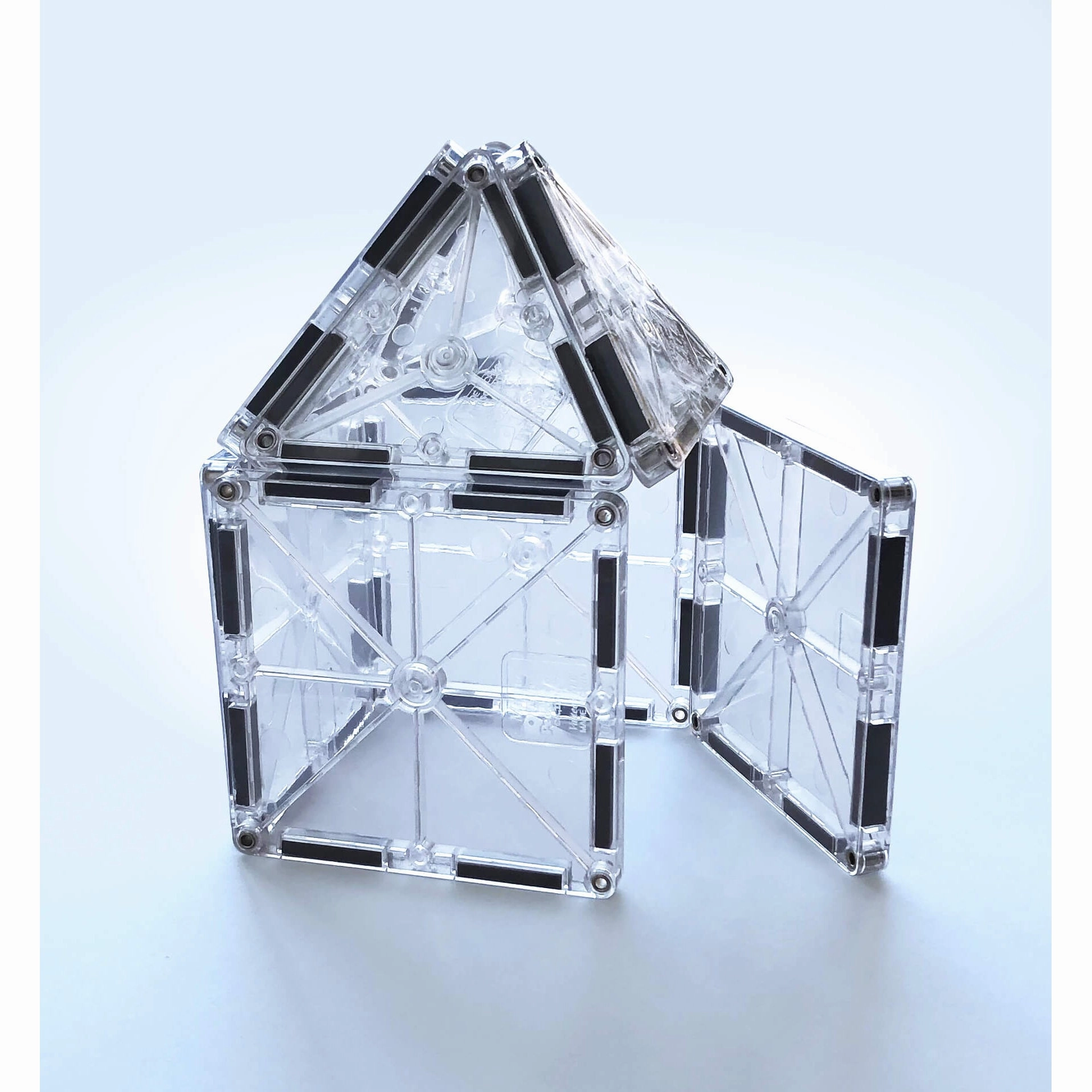 MAGNA-TILES Classic Ice 16-Piece Set