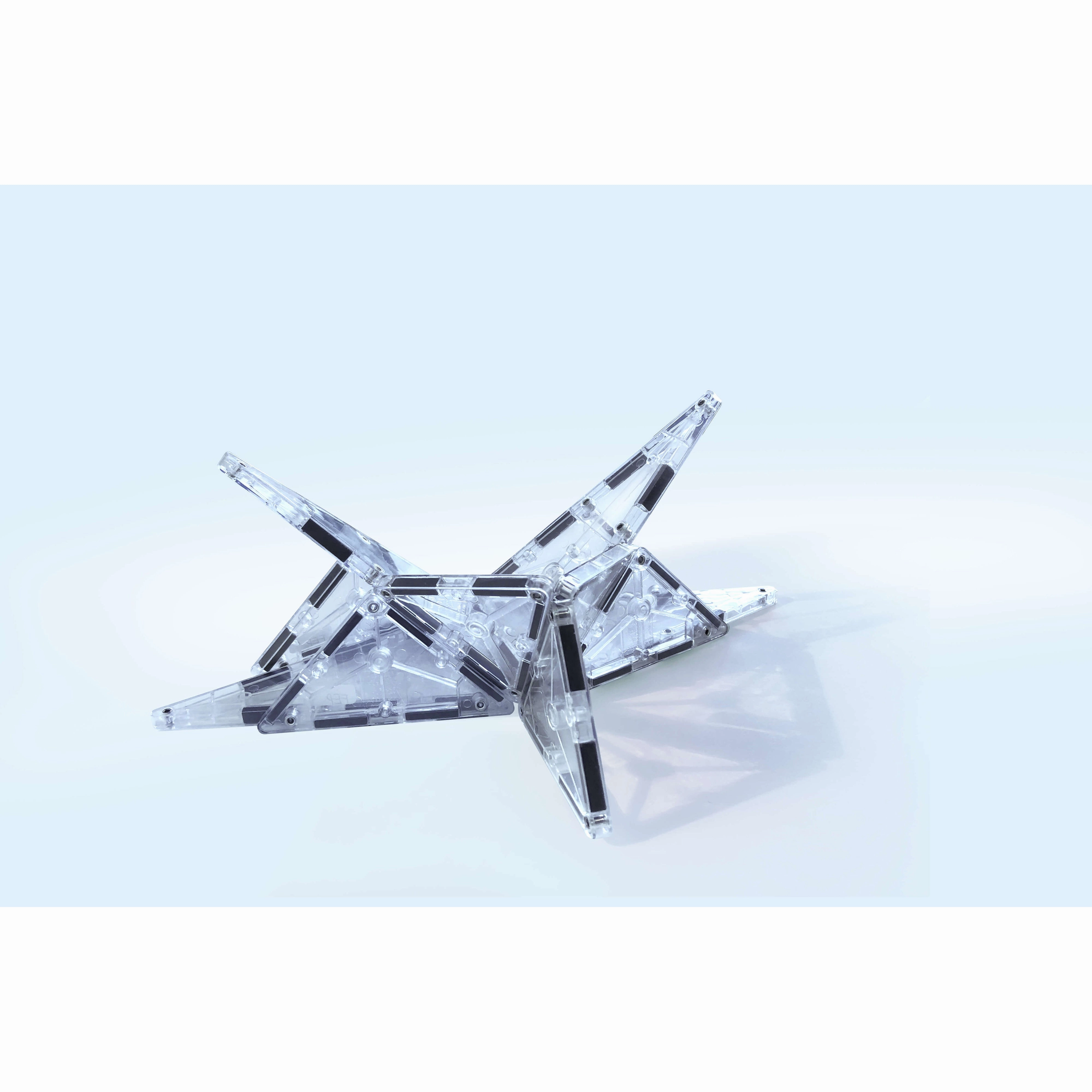 MAGNA-TILES Classic Ice 16-Piece Set