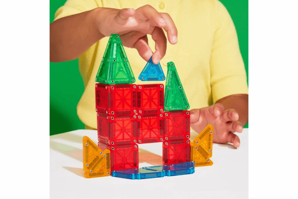 MAGNA-TILES microMAGS 26 Piece Travel Set (Bold Colours)