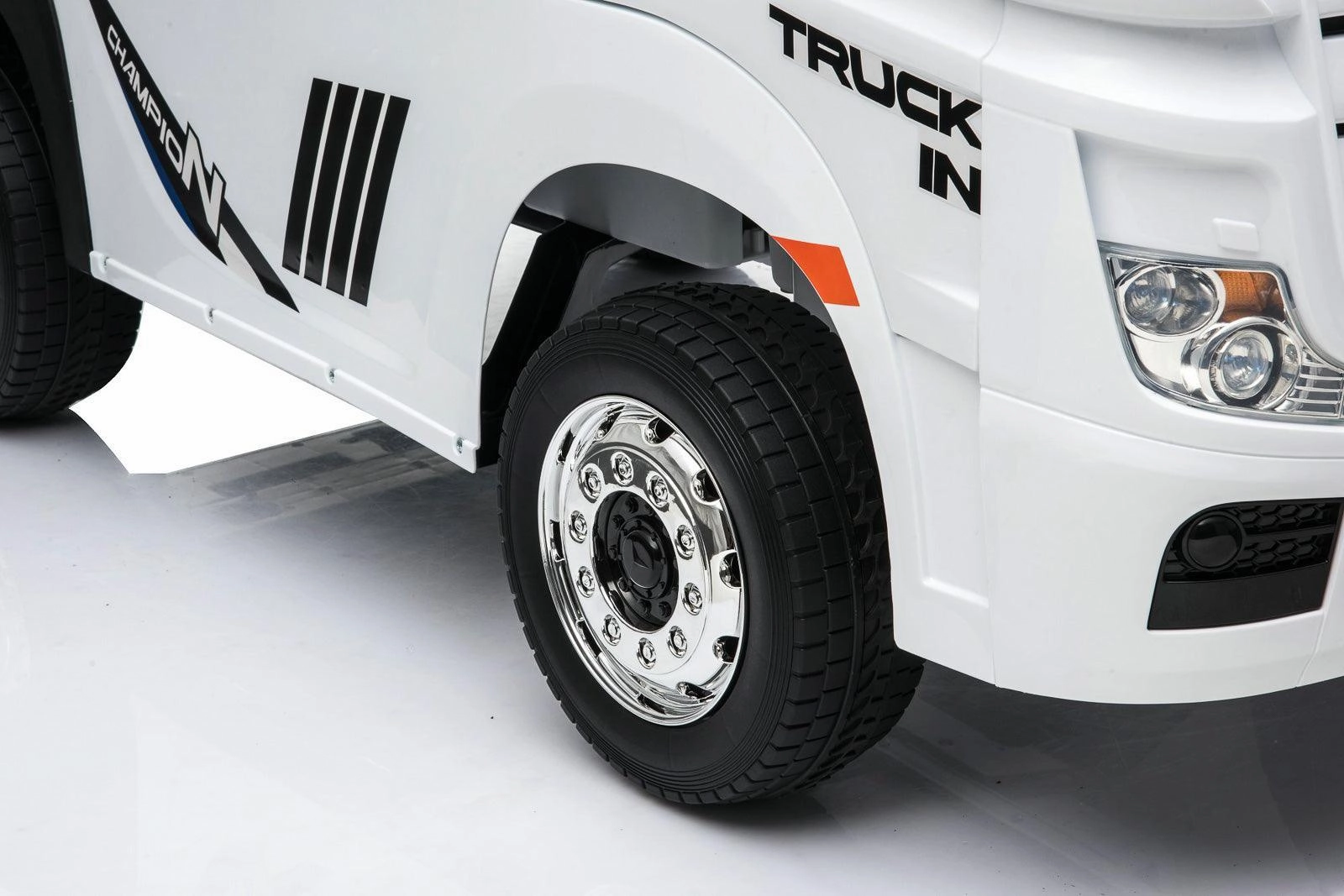Mercedes-Benz Actros Electric 12V Battery Powered Ride-on Truck with Remote Control
