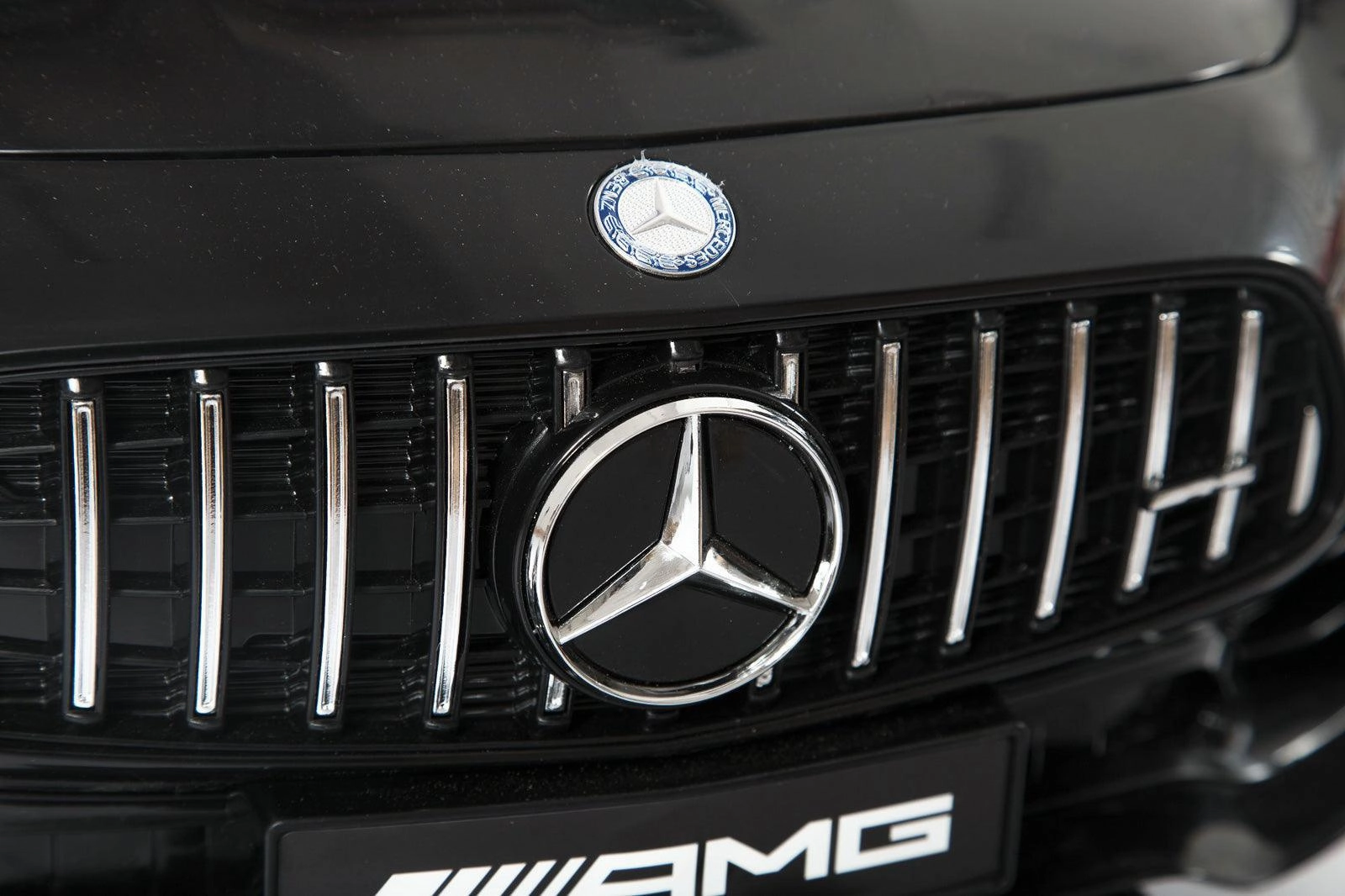 Mercedes-Benz AMG GTR 6V Battery Ride-on Car - Black