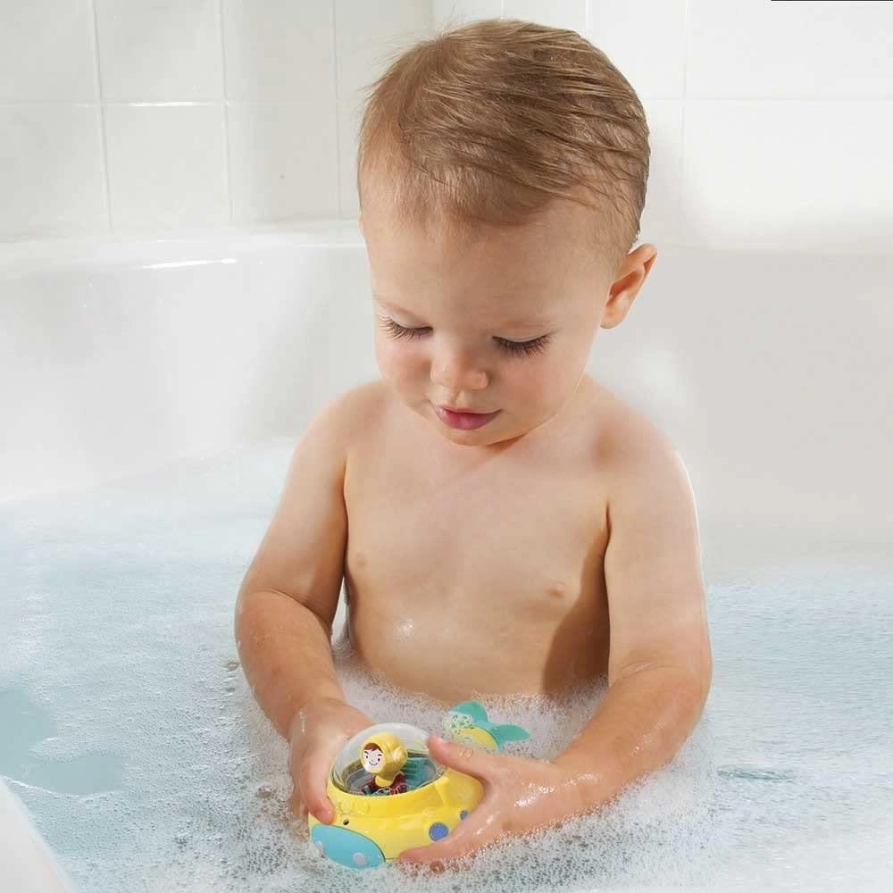 Munchkin Bath Toy Undersea Submarine Explorer