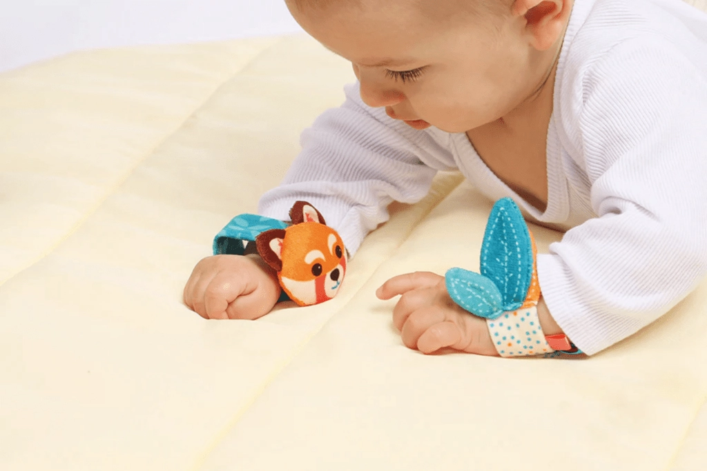 Rattle and Crinkle Socks   Squeak and Grasp Wrist Toys