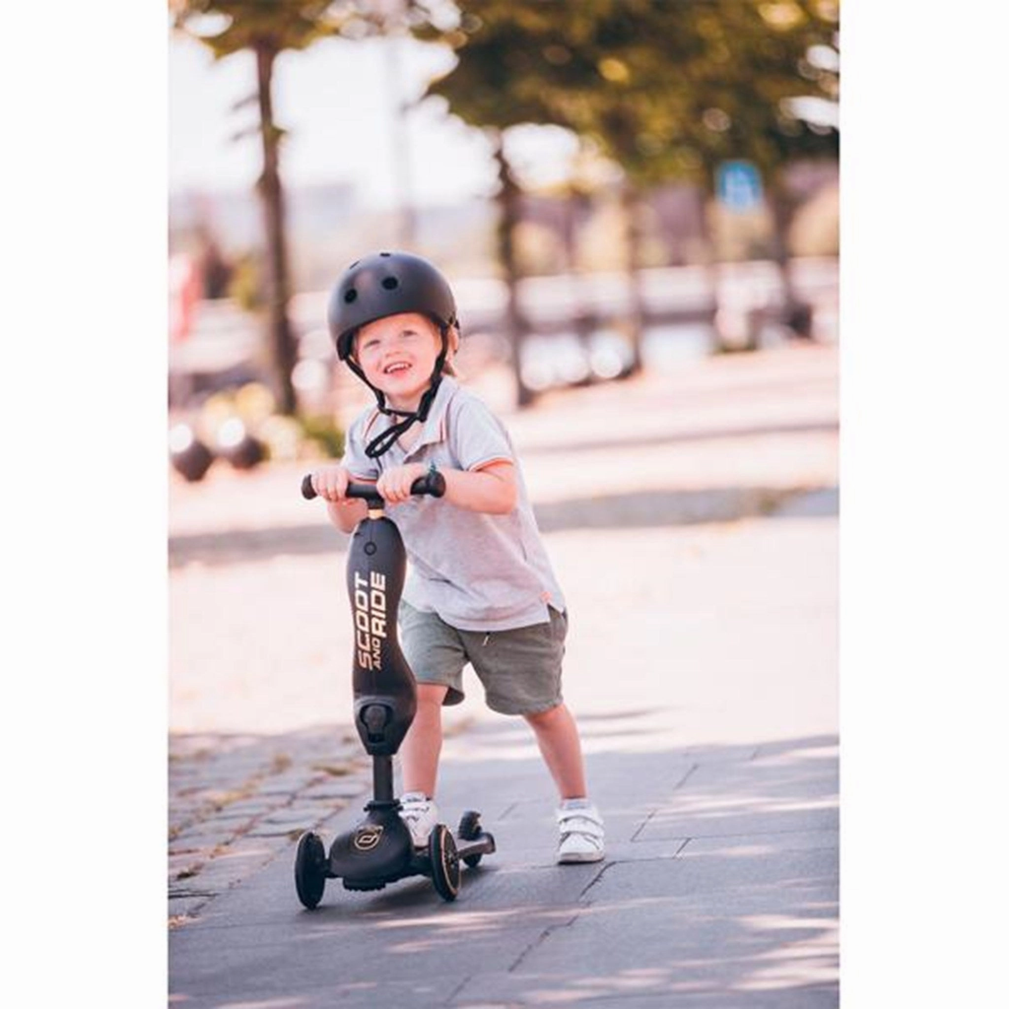 Scoot and Ride Safety Helmet Black/Gold
