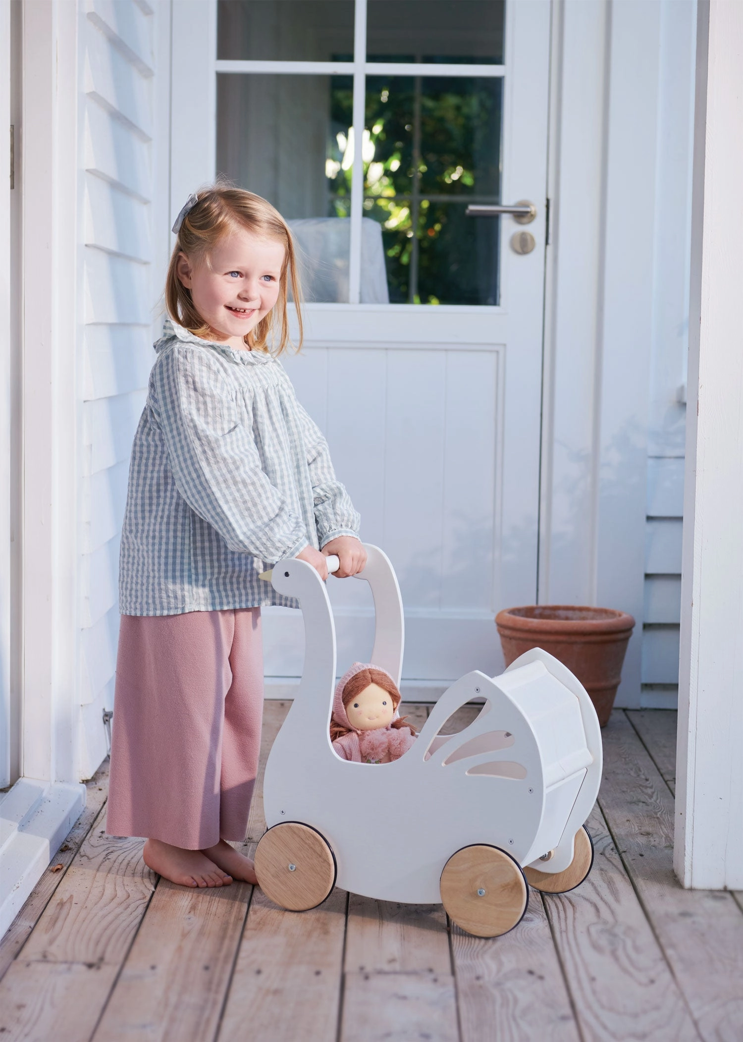 Sweet Wooden Swan Doll Stroller