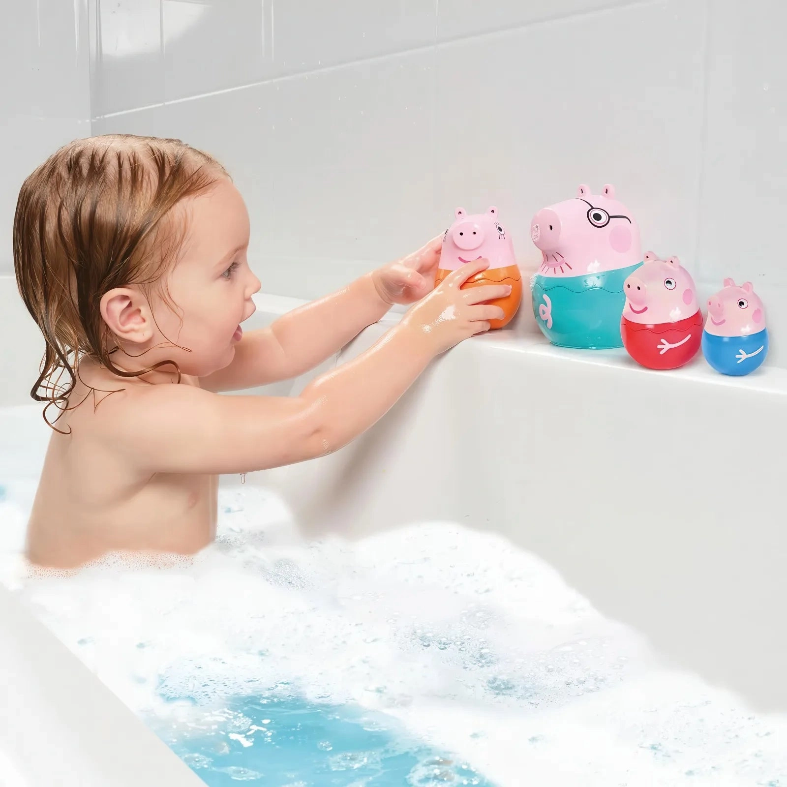 TOMY Toomies Peppa Pig - Peppas Nesting Family
