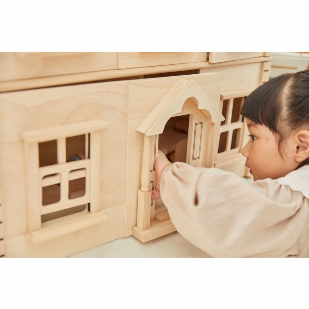 Victorian Wooden Dollhouse