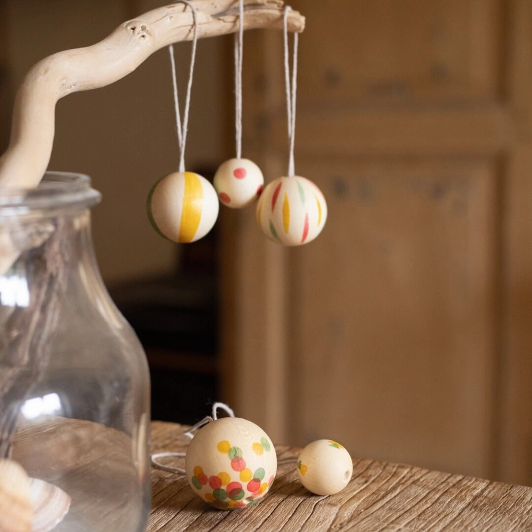 Wonder Balls Wooden Ornament Set