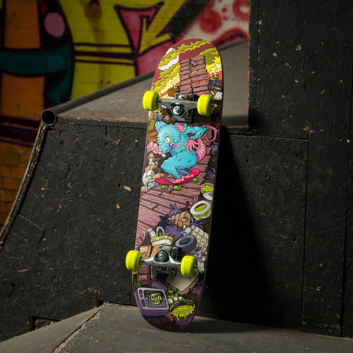 Xootz 31-inch Complete Double Kick Skateboard - Rat Ramp