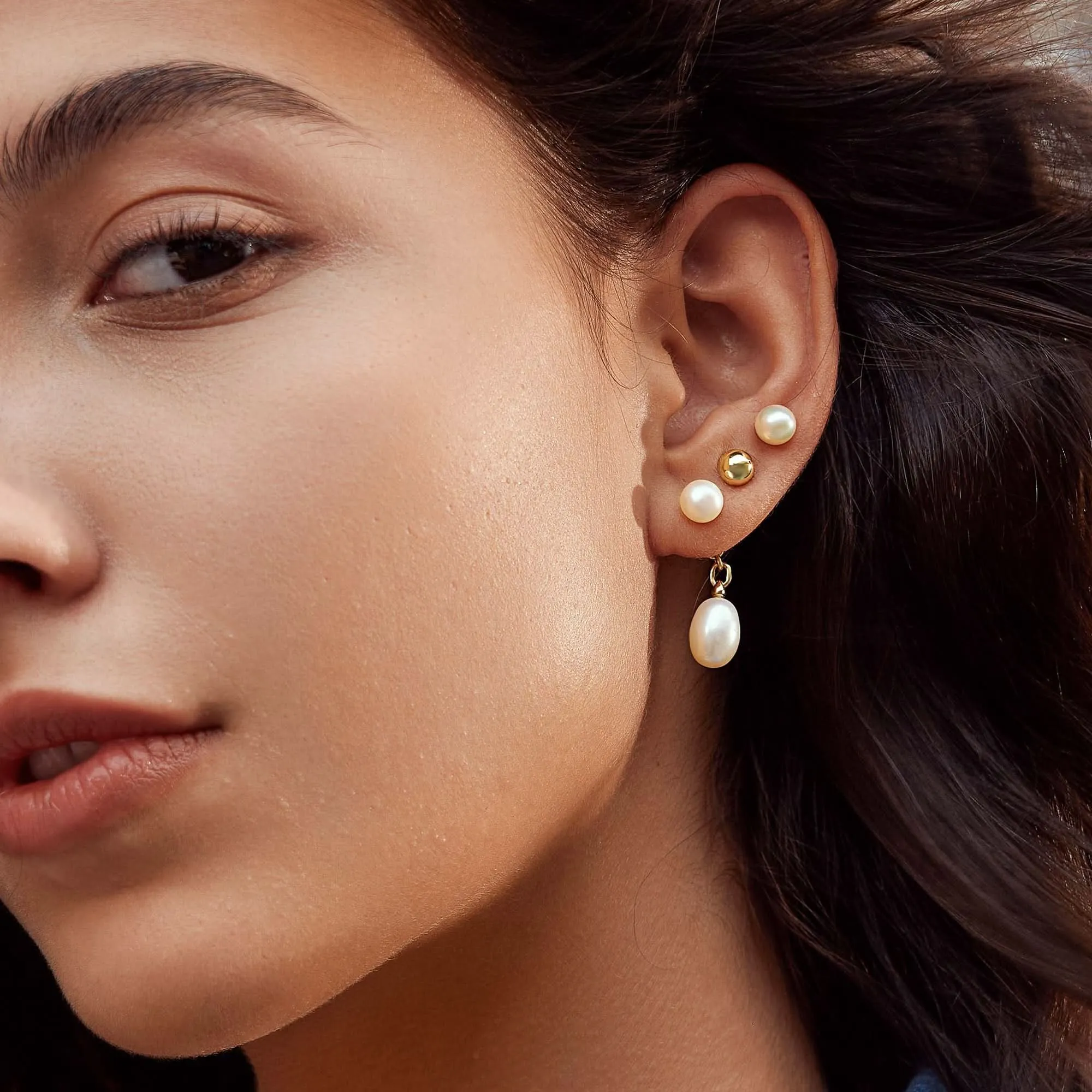 Boucles d'oreilles à clous Ania Haie avec perles d'eau douce dorées fraîches E058-06G Bijoux Ania Haie