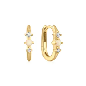 Boucles d'oreilles ovales huggie plaquées or avec opale de Kyoto créée en laboratoire et zirconium cubique par Ania Haie