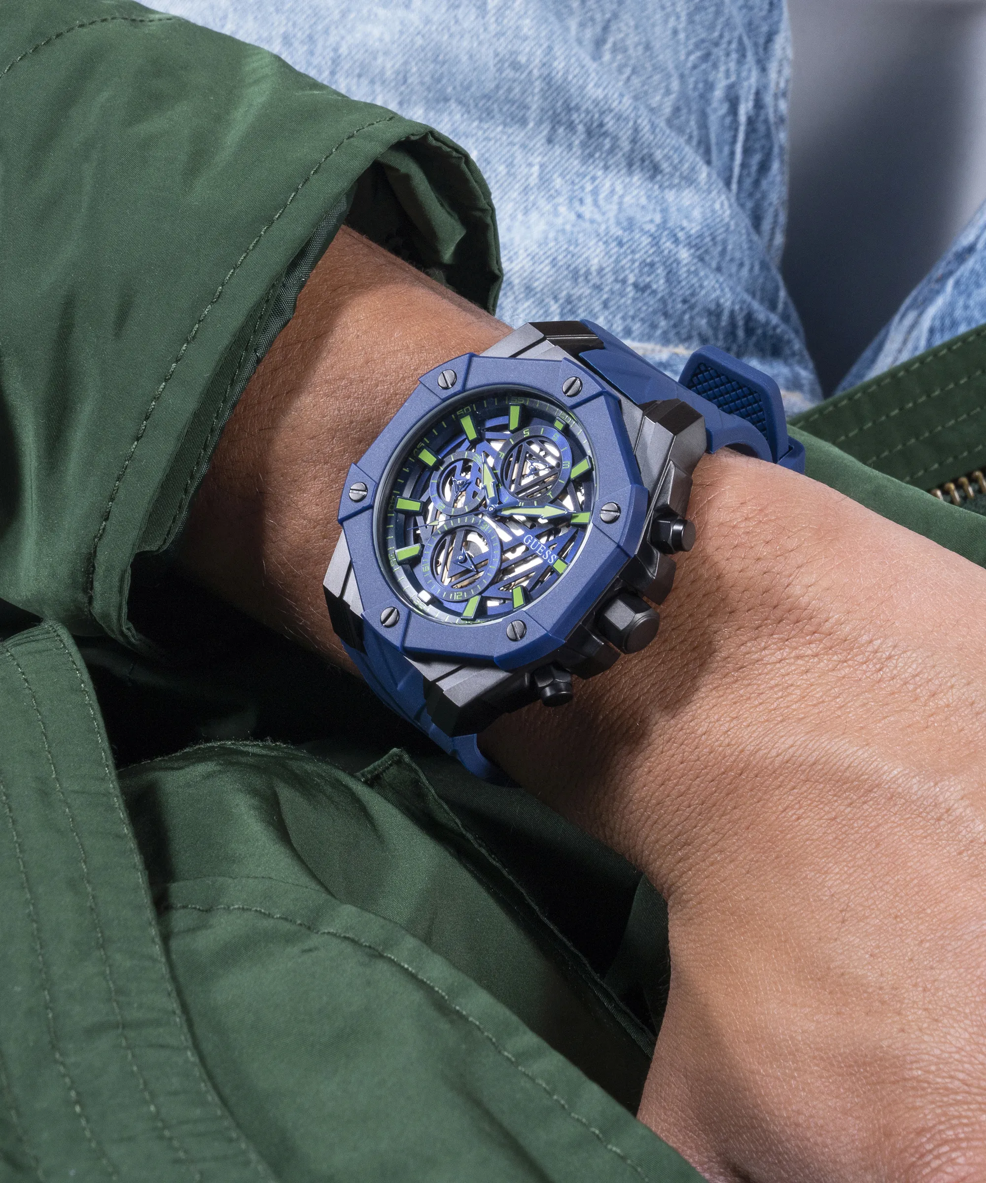 Montres Jewelry Guess - Montre Guess en silicone Blue Formula - GW0579G3 - 786533