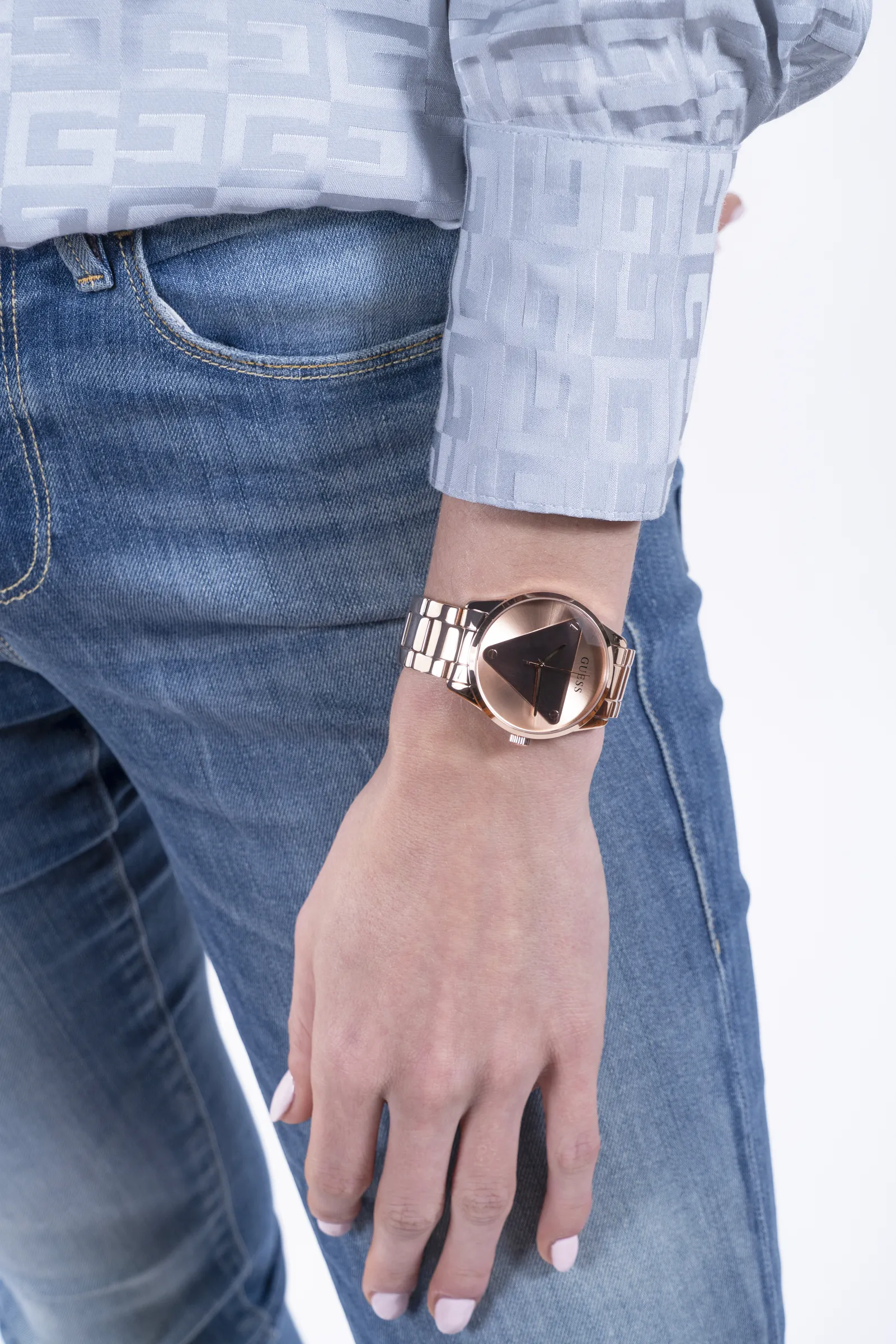 Montres Jewelry Guess Guess - Monture en or rose avec logo emblème pour femme - GW0485L2 - 785669