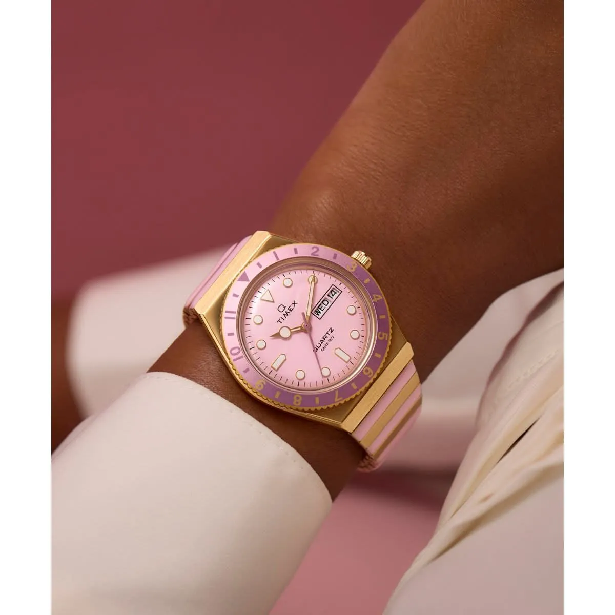 Monture dorée inspirée des plongeurs pour dames TW2W87600
