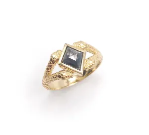 Nick Von K Bijoux Nick Von K - Bague Serpent à Double Tête avec Diamant Géométrique Poivre et Sel sertie en Or Jaune 9 carats
