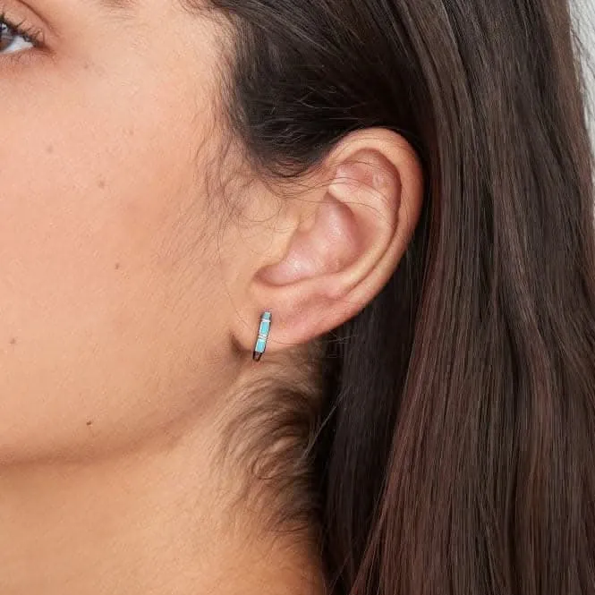 Boucles d'oreilles Huggie en turquoise argenté E033-04H Ania Haie Jewellery